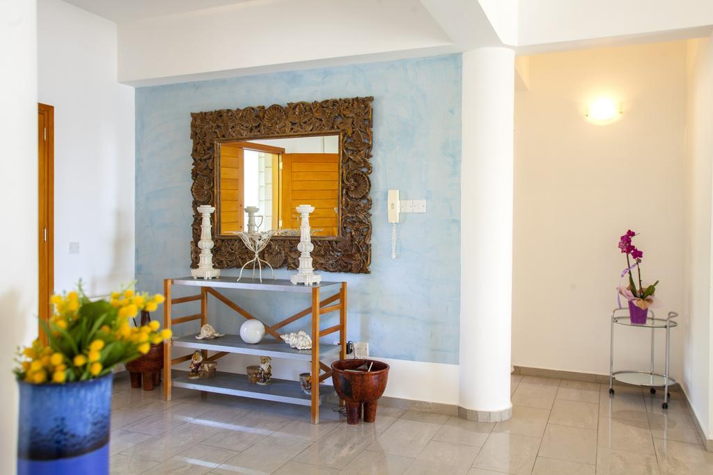 Meneou Beachfront Villa Sunset Perivolia Habitación foto