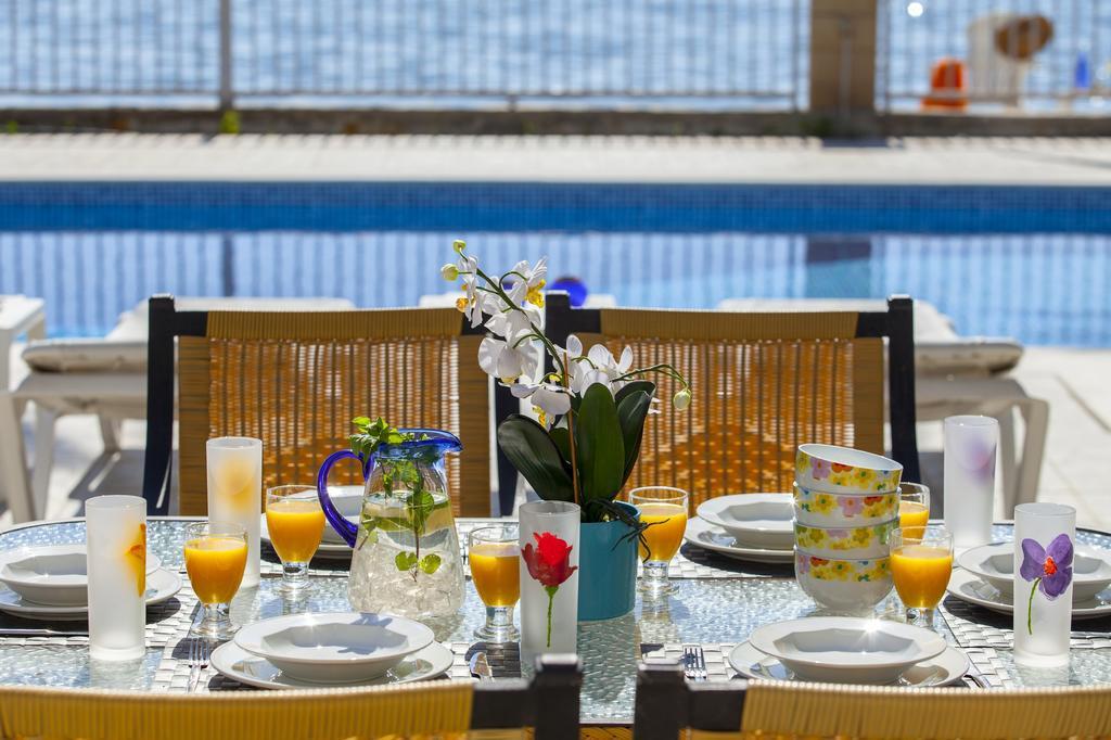 Meneou Beachfront Villa Sunset Perivolia Habitación foto