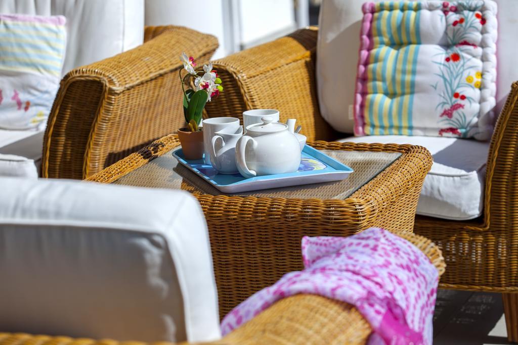 Meneou Beachfront Villa Sunset Perivolia Habitación foto